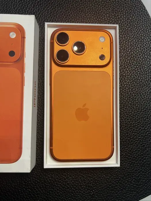 iPhone 17 PRO Pomarańczowy - Używany