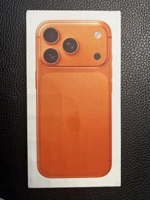 iPhone 17 PRO Pomarańczowy - Używany