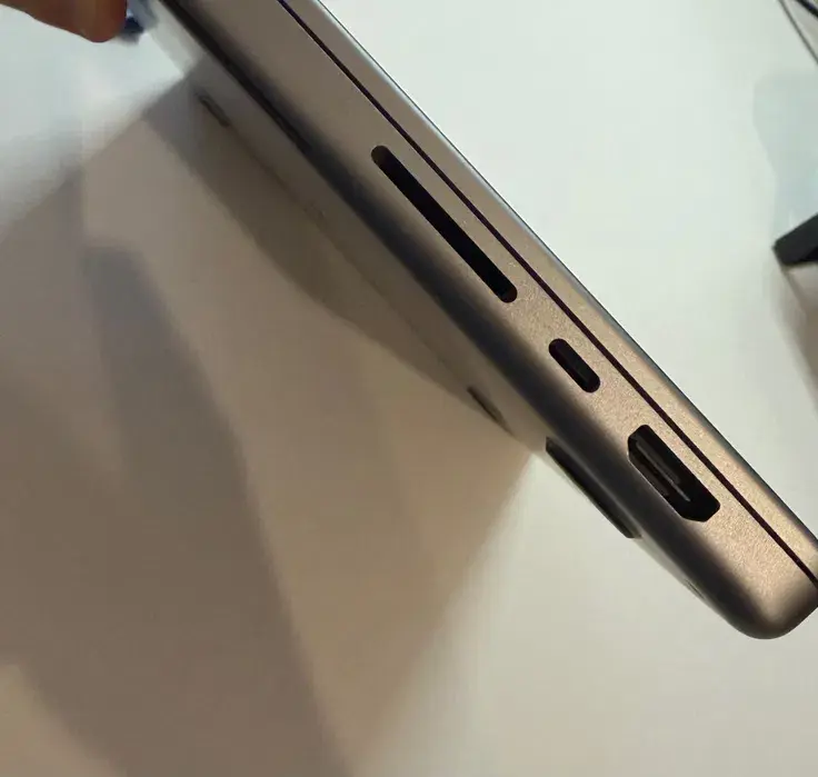 Apple MacBook Pro - Idealny Stan